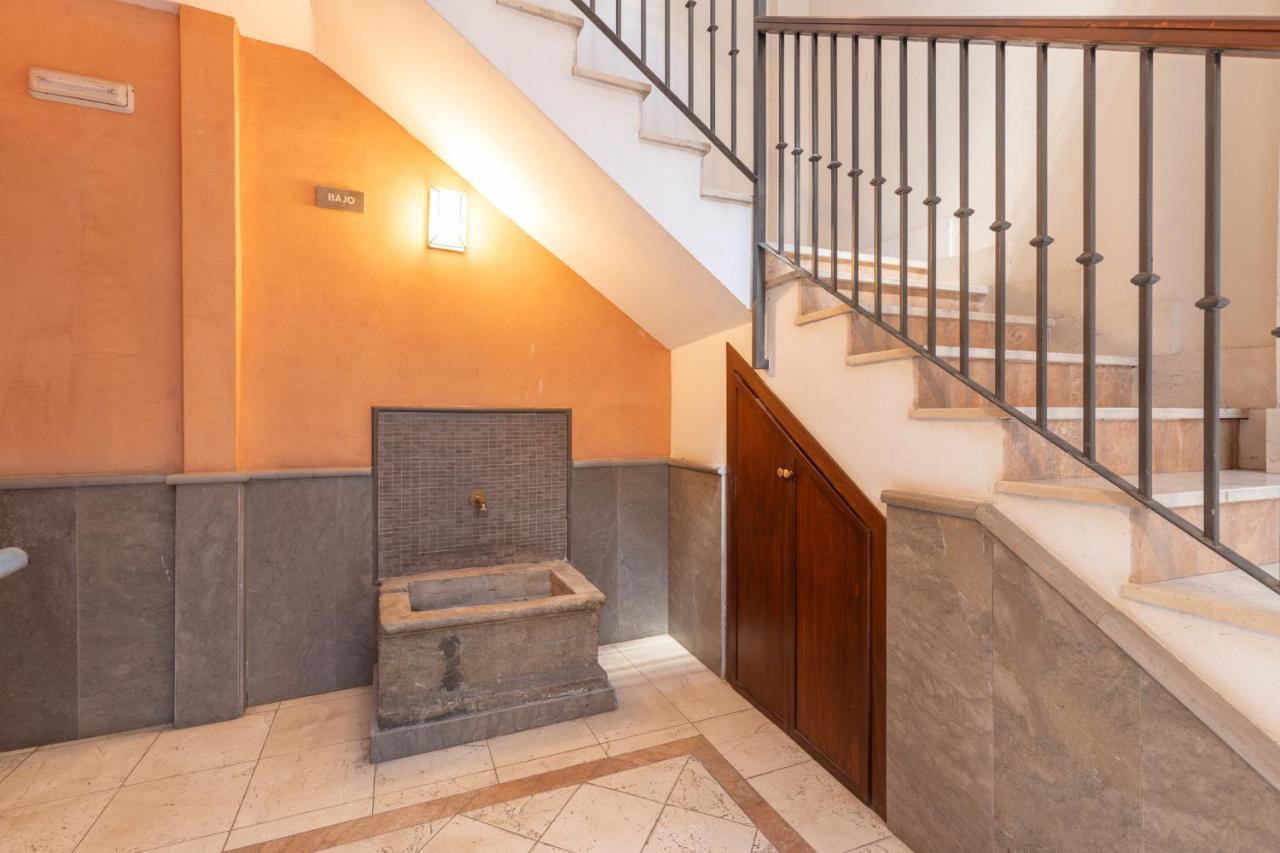 Apartamentos Nuria 19 Granada Eksteriør billede